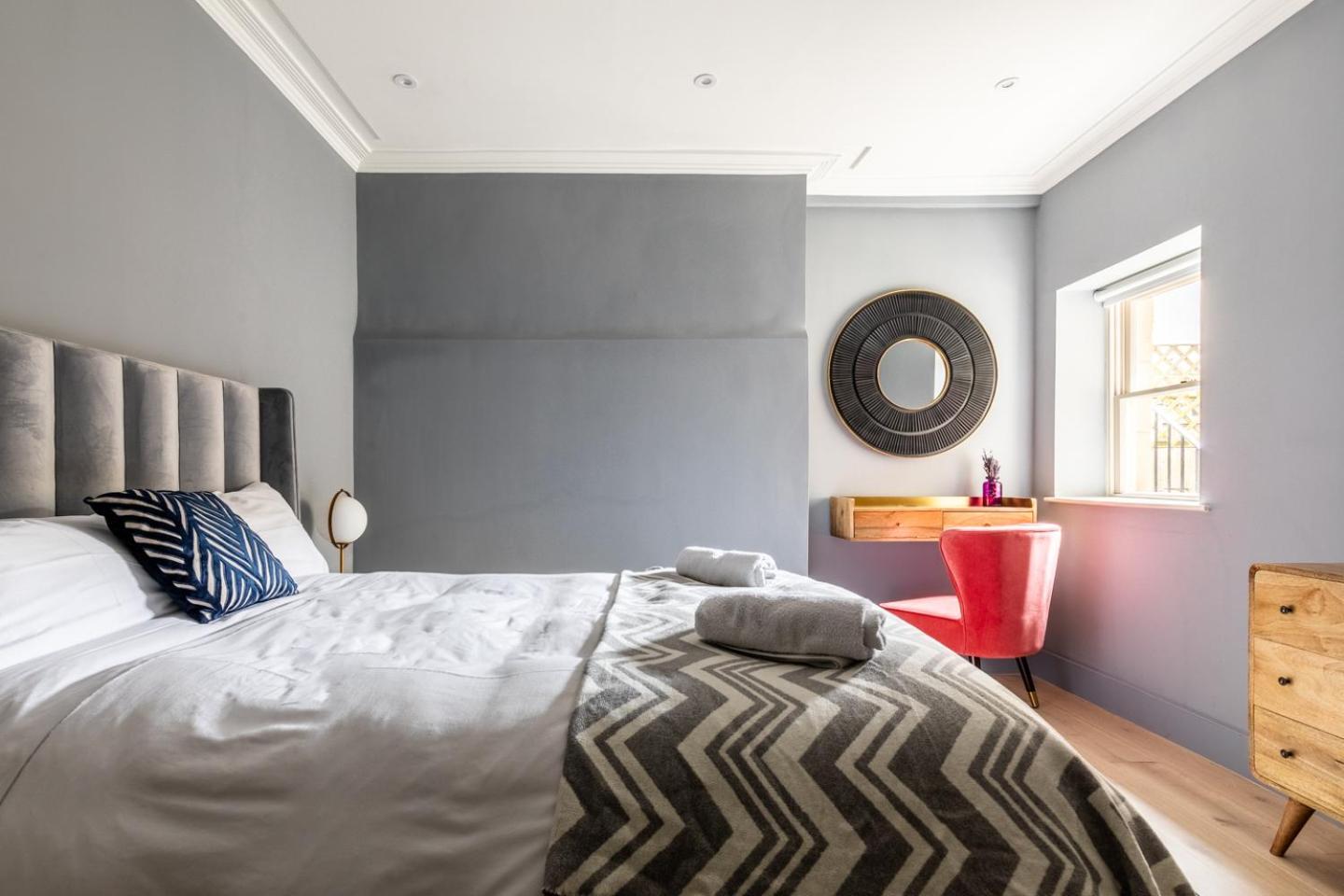 Russell House Suites Bath Zewnętrze zdjęcie